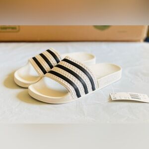 Adidas adilette slide white w black new in original box
